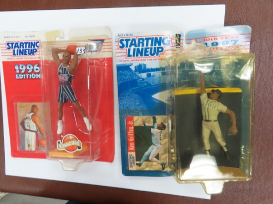 1996 Charles Barkley SLU and 1997 Ken Griffey Jr. SLU. packagin is poor. Unopened.