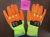 One Pair of Cut Resistant Gloves with Knuckle Saver, CE Cut Level 5, ANSI Cut Level 4. XXL. NEW.