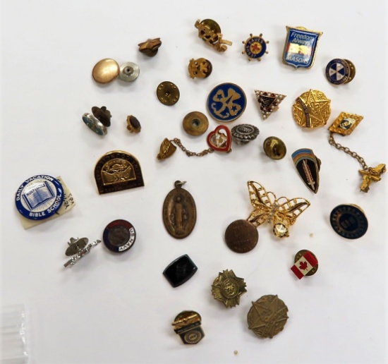 Estate Find of Vintage Pins Incl UAW, Jesus Saves, US Navy, Church of God and Many More!