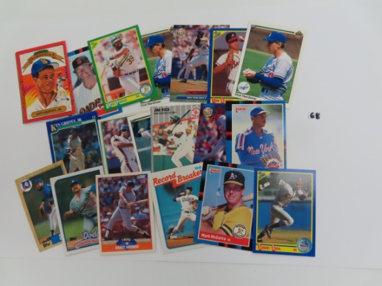 Eighteen (18) Baseball Star Cards incl.
