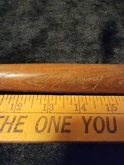 Cy Young vintage Louisville Slugger mini bat