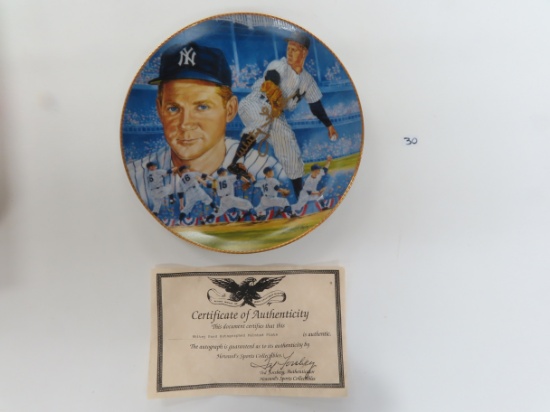 1990 Whitey Ford Signed 10" Plate (#2291/2360) with box and COA, Guaranteed Authentic.