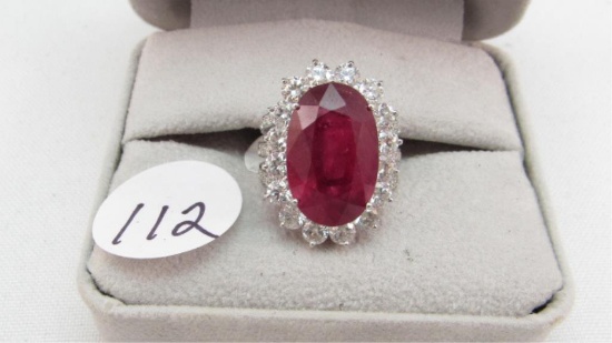 18K w/g 17X11mm Ruby center ring with