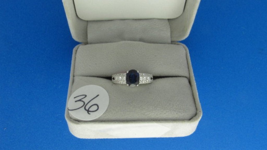 14K w/g 1.99ct Sapphire Center Ring