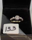 LADIES 14K W/G .50CT T.W .DIAMOND CLUSTER TOP RING 3GR