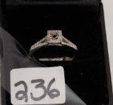 LADIES 10K W/G .26CT T.W. DIAMOND SEMI MOUNT RING 2.5GR