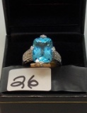 LADIES 14K W/G 6.00CT OVAL SWISS BLUE TOPAZ