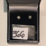 LADIES 14K W/G .14CT T.W .DIAMOND STUD EARRINGS