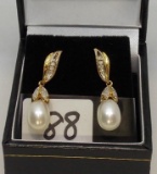 LADIES 14K Y/G .12CT T.W. DIAMOND FRESH WATER DANGLE PEARL EARRINGS