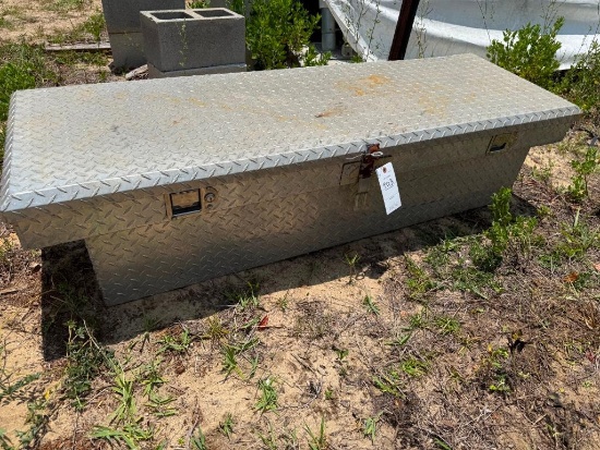 Truck Bed Toolbox with Hitch, Crowbar & More