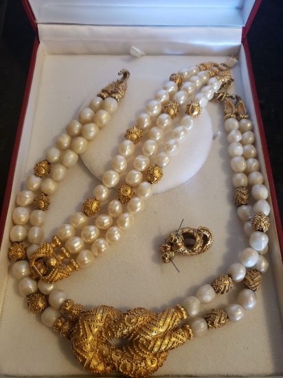 Franklin Mint Jewelry Set