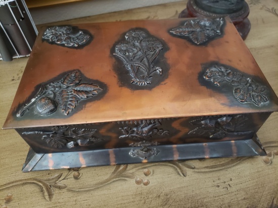 Antique Cigar Box/Humidor