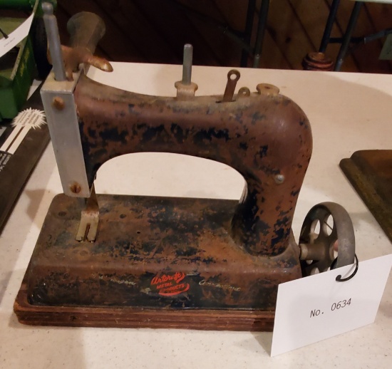 Anton's Sewing Machine