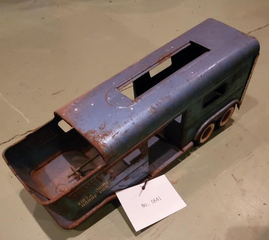 Struco Horse Hauler Toy