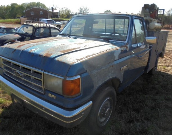 1988 Ford F-250 Utility Work Truck 4 speed trans with Title