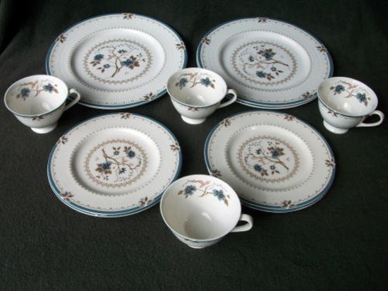 Royal Doulton Porcelain Serving Set of Four