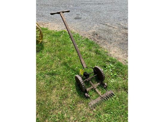 208 Clipper Lawn Mower