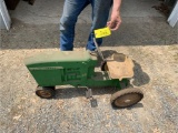 262 John Deere Pedal Tractor