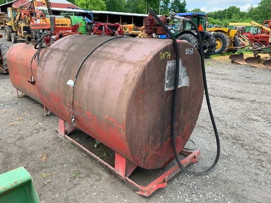 3874 500 Gallon Fuel Tank with Pump