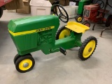 2002 NOS John Deere New Generation Pedal Tractor