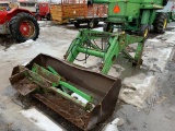 2069 John Deere 148 Loader