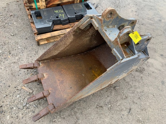 1994 Backhoe Bucket
