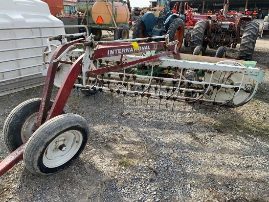 2221 IH 35 Rake