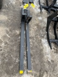 2031 New Pair of Clamp on Bucket Mount Pallet Forks