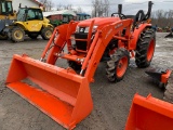 4556 2017 Kubota L3301 Tractor