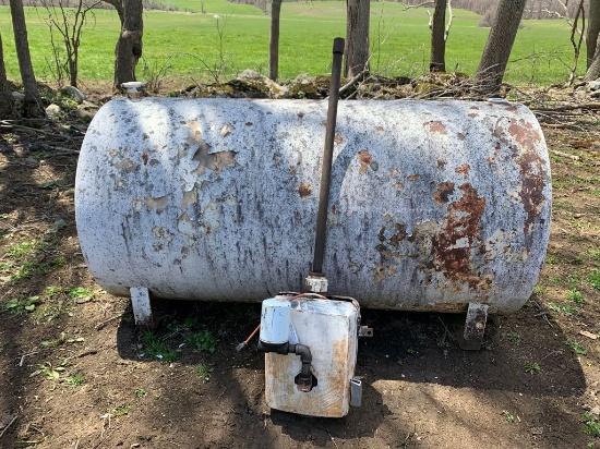 17 Fuel Tank with Pump