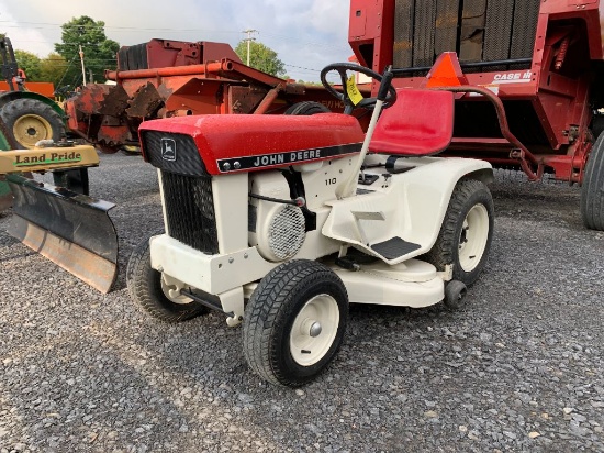 2642 John Deere 110 Garden Tractor