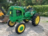 2590 John Deere LA Tractor