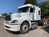 2682 2007 Freightliner Truck