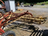 5386 New Holland 256 Rake