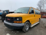5729 2004 GMC 3500 Van