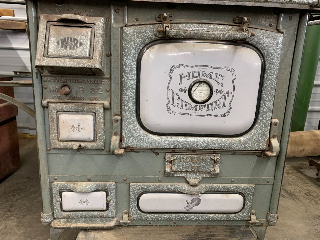 10 Home Comfort 1932 Stove | Proxibid