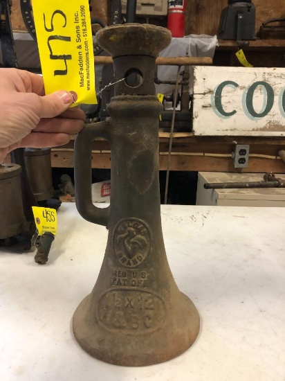 475 Antique Building Jack
