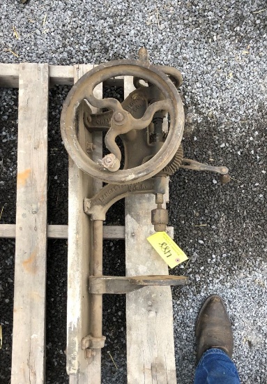 488 Hand Crank Drill