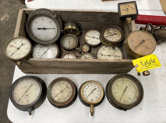 666 Box of (18) Assorted Gauges