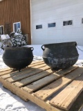 275 (2) Small Cast Iron Kettles