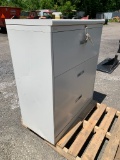 6432 (1) 3-Drawer HD Cabinet