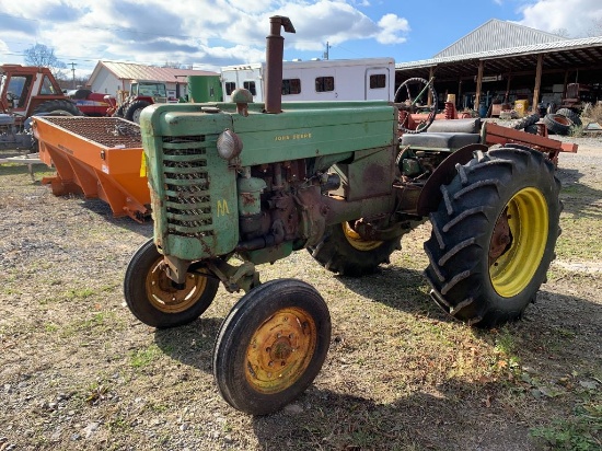 3705 1952 John Deere M Tractor