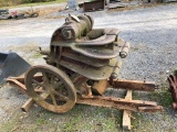 185 New Holland No. 712 Rock Crusher