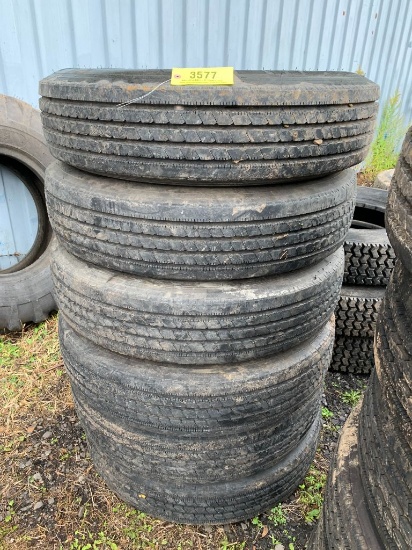3577 (6) 235/80R22.5 Tires