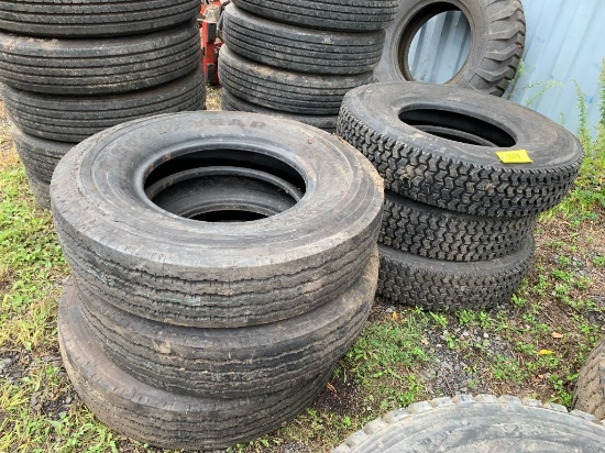 3579 (6) 9.00R20 Tires