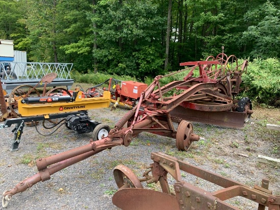 3655 Adams Leaning Wheel Grader