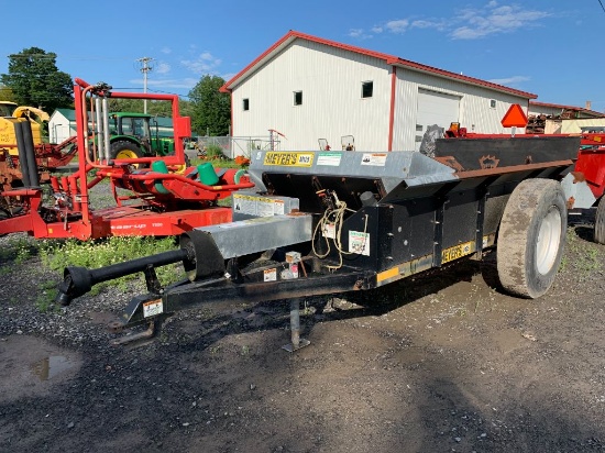 6459 Meyers M125 Spreader