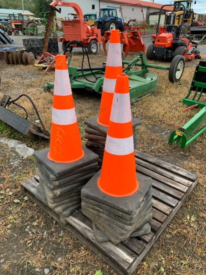 6602 (30) Traffic Cones