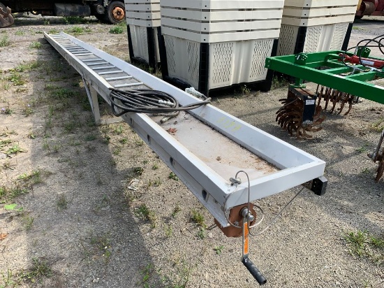 6618 Hydraulic 25ft Elevator