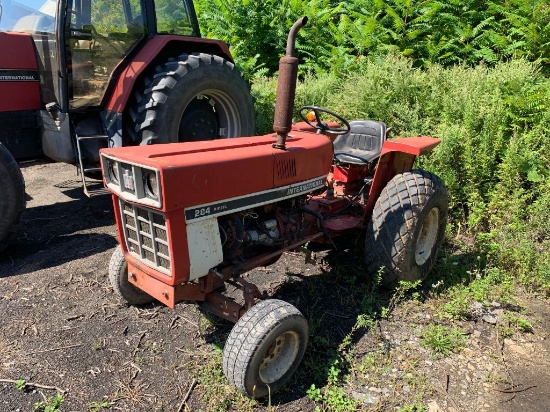 6633 International 284 Diesel Tractor